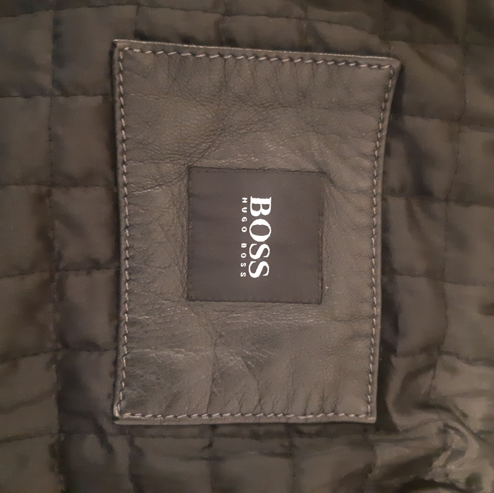 Leather jacket - Picture 2 of 3